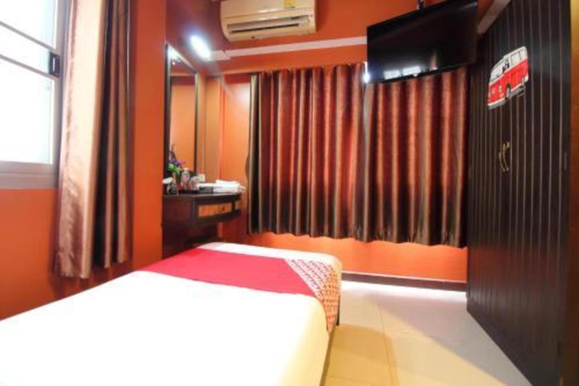 Pannee Lodge Khaosan - Sha Plus Bangkok Exterior foto